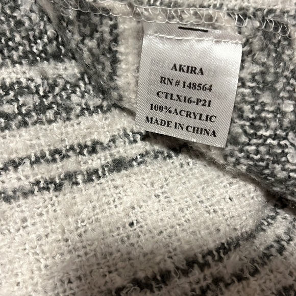 Akira Open Poncho Wrap Shawl Blanket Cape - Picture 5 of 5